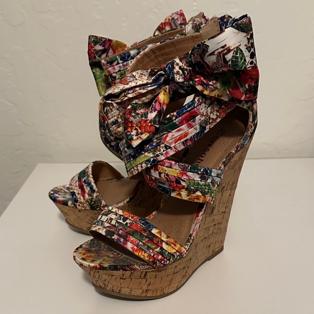 Zigi Soho Multicolor Floral Wedge Sandals